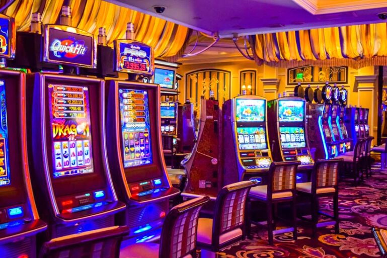 The principle of slot machines in casinos - Poker Air